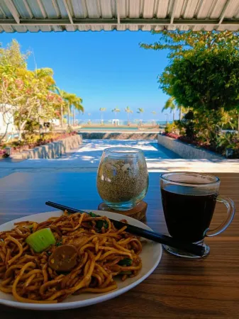 8988 Beach Resort Отели в г. Пандегланг