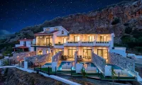 Aelia Suites Hotels in Vathi