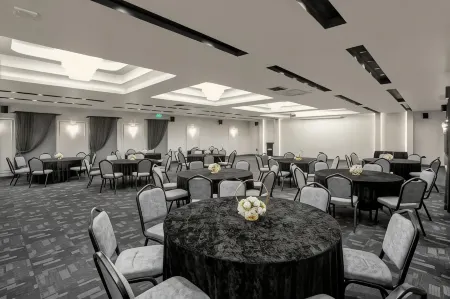 Luxon Hotel Sakarya Отели рядом с достопримечательностью «Ebk Cami»