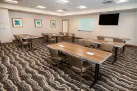 Staybridge Suites Washington DC East - Largo Hotel a Lake Arbor