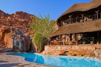 Twyfelfontein Country Lodge - Pool