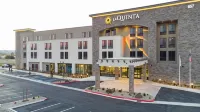 La Quinta Inn and Suites by Wyndham Lincoln Hotel di Lincoln