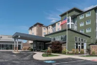 Residence Inn Cleveland Avon at the Emerald Event Center Các khách sạn ở Avon
