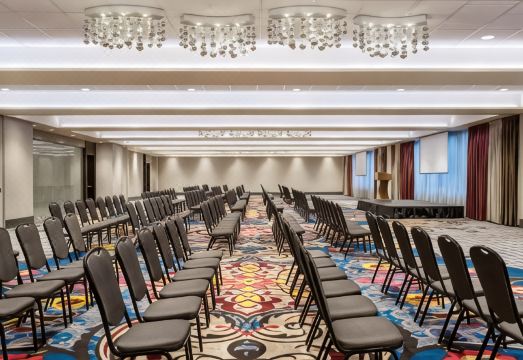 2. 힐튼 모티프 시..