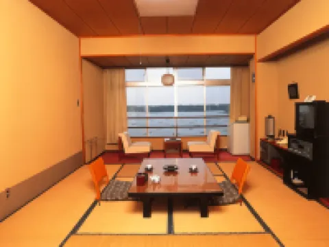 ซาโดะ เรียวสึ ชิอิซากิ ออนเซ็น โรงแรมใกล้Ryotsu Port