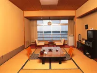Aokiya Hotel in zona Ryotsu Port