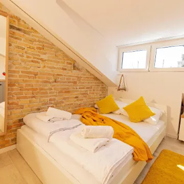 Apartments & Rooms Opa Opa