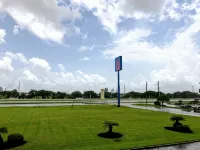Motel 6 Clute, TX