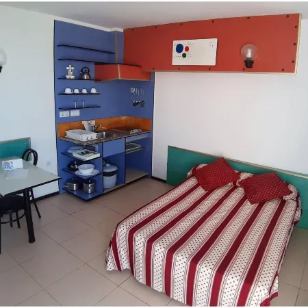 Apartments Lloret Sun