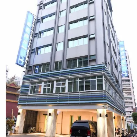 Blue Coast Hotel Отели рядом с достопримечательностью «НКНУ - Хэпин Кампус»