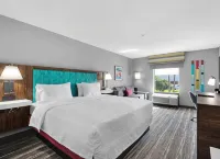 大學城廣場彭薩科拉歡朋套房飯店I-10 N 彭薩科拉住宿飯店