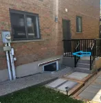 Pvt Studio near Fairway Mall & Waterloo Airport. Downtown in few minutes SmartCentres Kitchener Laurentian Mall附近的飯店