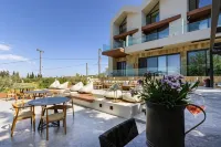 Acro Upscale Residences - Holiday Apartments