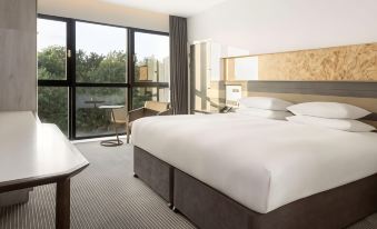 DoubleTree by Hilton Edinburgh - Queensferry Crossing