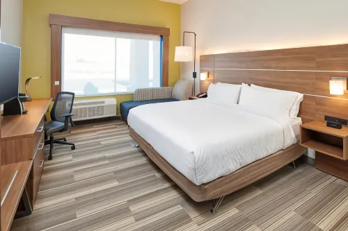 Holiday Inn Express & Suites Taylor