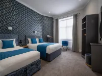 Mentone Hotel Hotels near Gordon Square