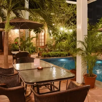 WelcomHeritage Mani Mansion Hotels near Paldi