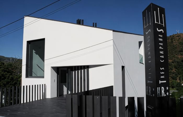 Hostal Tres Campanas