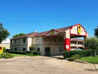 Highland Inn Hotels in Arlington