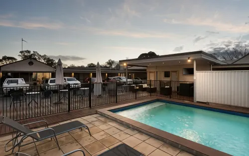 New Crossing Place Motel Hotels in Seymour
