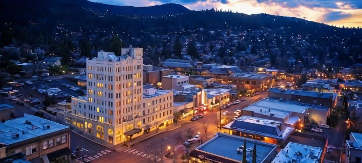 Ashland Springs Hotel Hotels in Ashland