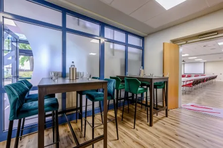 Weinberghotel Edelacker Отели в г. Лауха