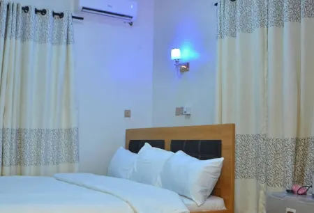 Seth Hotel - Standard Отели в г. Асаба