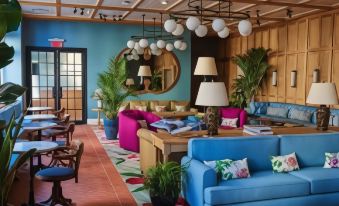 The Drayton Hotel Savannah, Curio Collection by Hilton