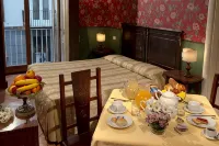 Chiaja Hotel de Charme Hotels near Gran Caffè Sotto Vento