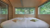 Onsen Glamping ShimaBlue Hotels in Nakanojo