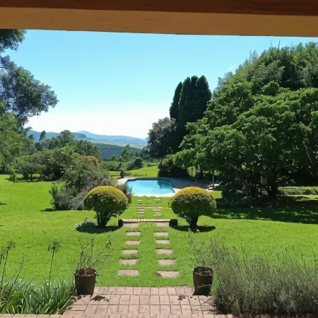 Halliwell Country Inn