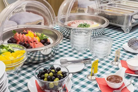 GLORIA (Глория) Отели рядом с достопримечательностью «Площадь им. В.И. Ленина»