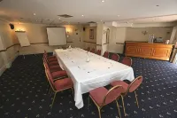 Warren Lodge Hotel a Chertsey