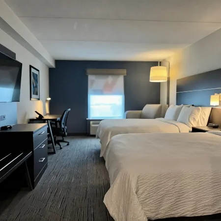 Holiday Inn Express & Suites BRAMPTON by IHG Отели в г. Брамптон