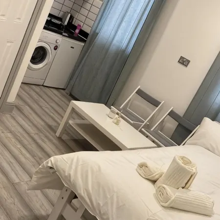 Remarkable 1-Bed Studio in London