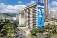Dazzling Waikiki Apt Sleeps 7-excellent A/C & PARKING included - Bungalows