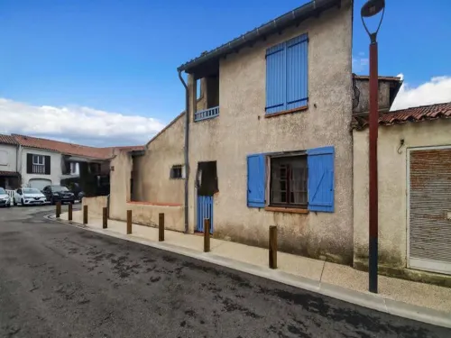 Villa in Camargue near Sandy Beaches