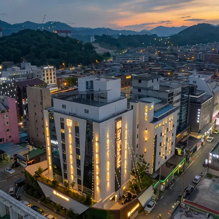 Den Basta Hotel Changwon Branch