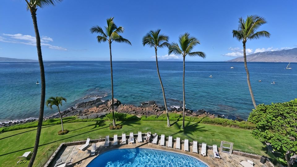 Breathtaking Ocean Front Views. Incredible Reviews.
