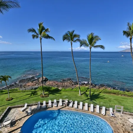 Breathtaking Ocean Front Views. Incredible Reviews.