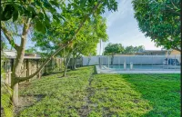 Heated Pool 3BR Home, 15mins to Beach - Villas