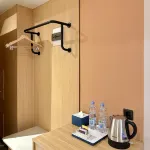 Model J Hotel BSD Carstensz - balcony