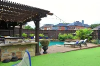 Luxurious Retreat:Heated Pool, Hot Tub Media R, Minutes from Universal Kids Park - สระว่ายน้ำส่วนตัว