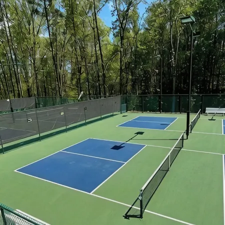 Lakefront Condo Lake Keowee • Resort Amenity • Modern Luxury Vibe • Dog Friendly