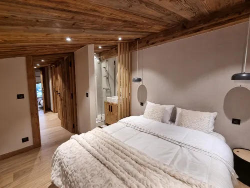 7 Minutes from the Center and Superb Mountain Views - 4-Star
