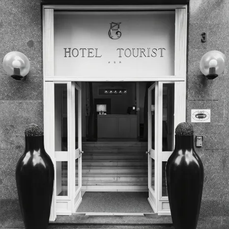 Hotel Tourist