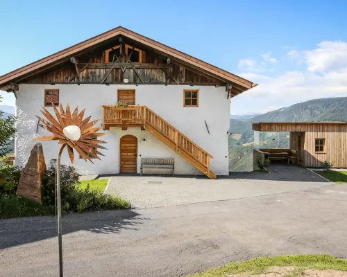Holiday apartment with 2 bedrooms Hotel di Ritten