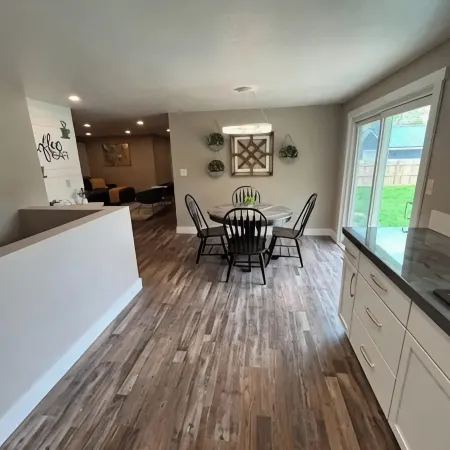 Cozy Home .5 miles from Lambeau Field