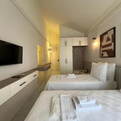 The House Rooms Hotels near Budva Main Bus Station
