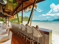 Beach Huts El Nido Hotels near Las Cabanas Beach